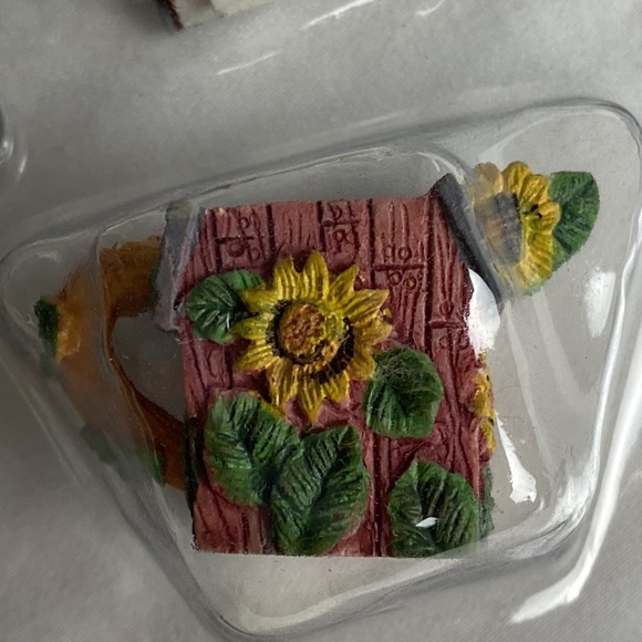 NIB 1990s miniature, collectible, tea set featuring crows barn and sunflower - Picture 7 of 11